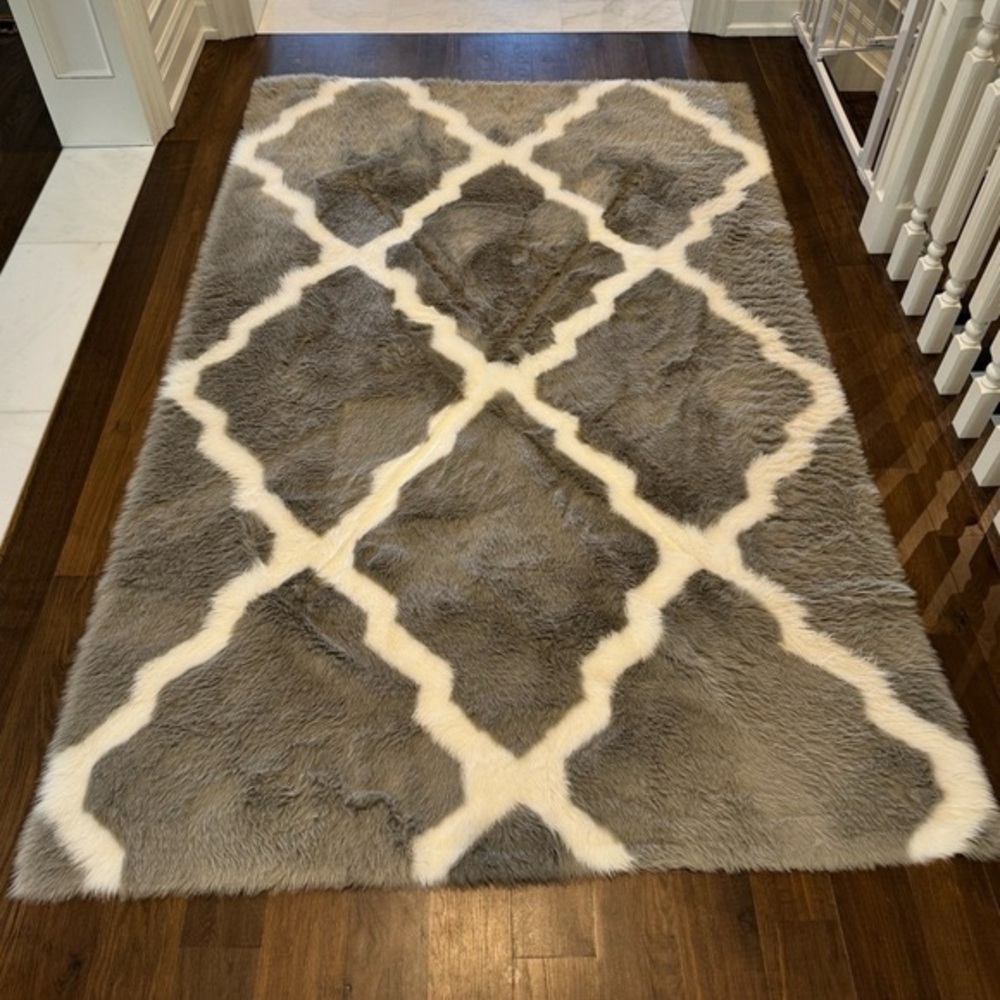 Grey & White Fuzzy Rug